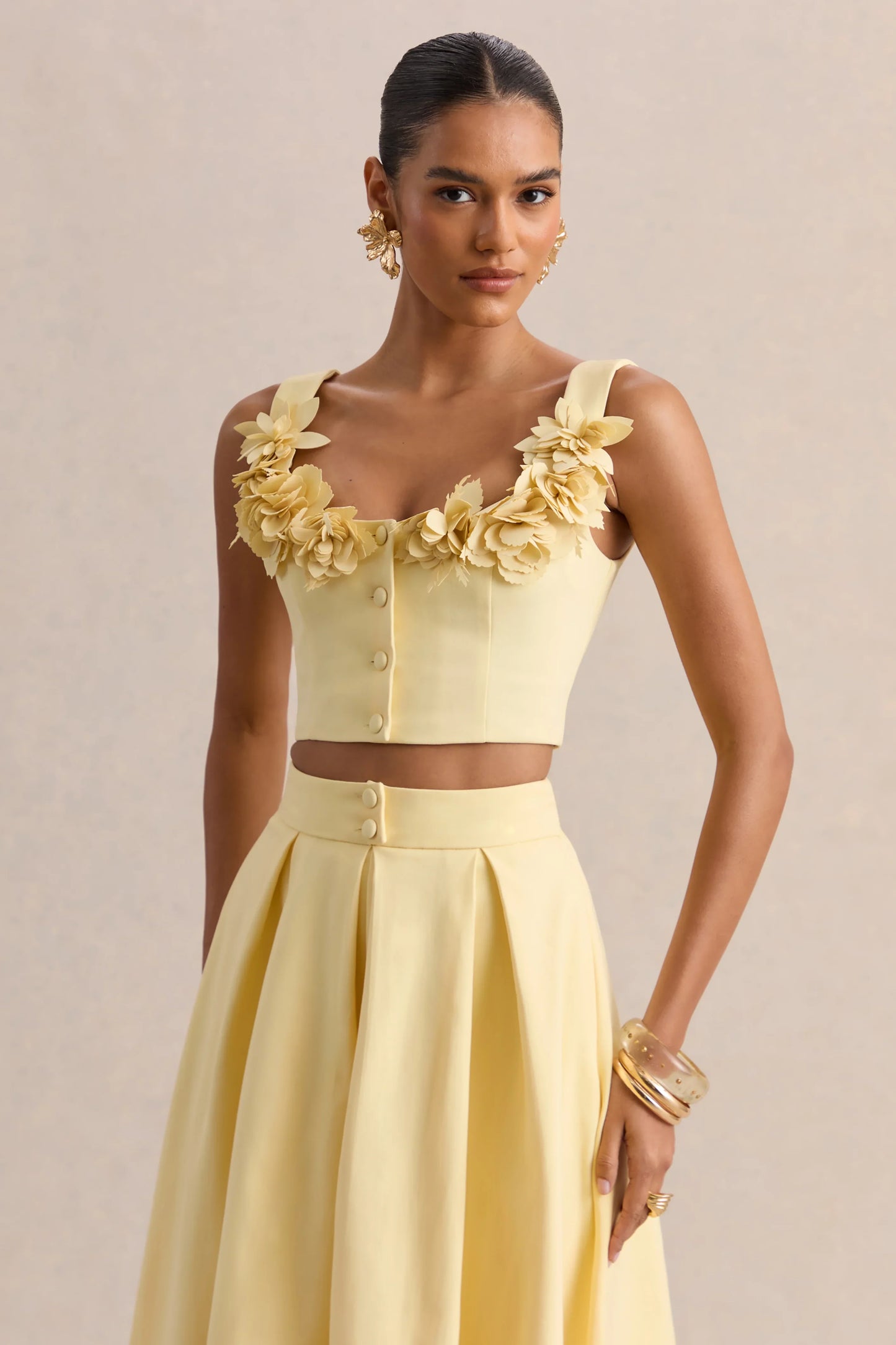 Caprielle Lemon Scoop Neck Crop Top With Corsage Detailing